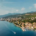 Luxury Emily Sea View By Guide Villa