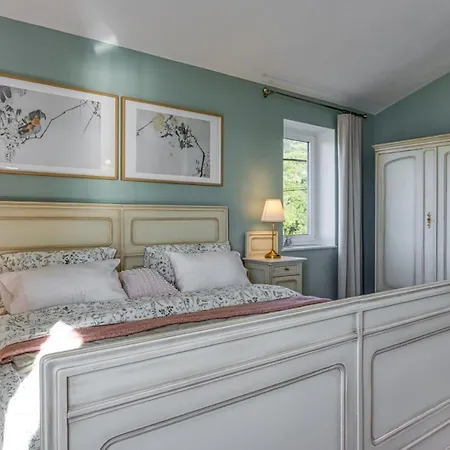 Vilă Luxury Emily Sea View By Guide Brseč