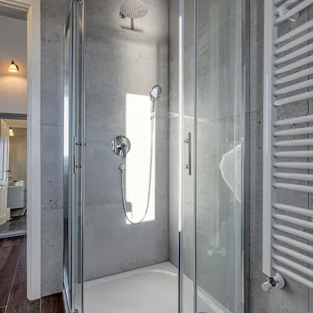 Vilă Luxury Emily Sea View By Guide