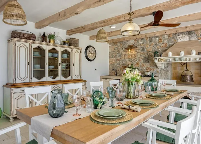 Villa Luxury Emily Sea View By Guide Brseč