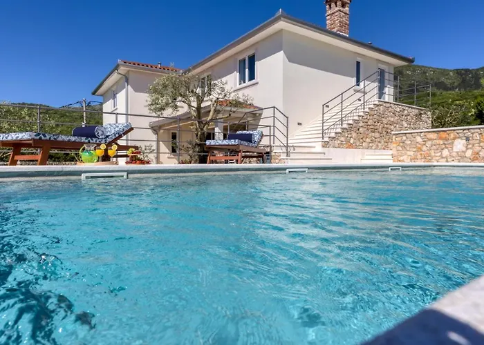Luxury Emily Sea View By Guide
